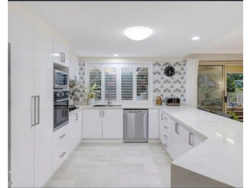 30 Lindfield St, Parkinson QLD 4115