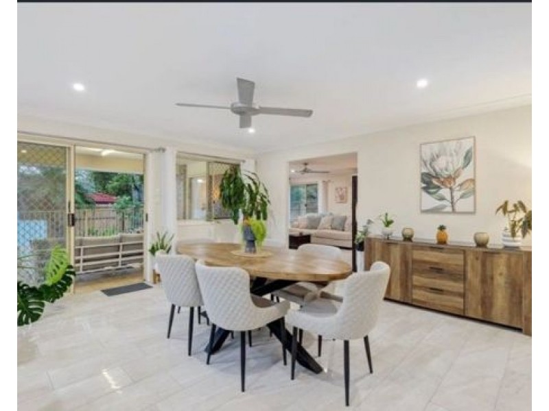 30 Lindfield St, Parkinson QLD 4115