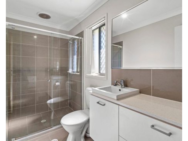 73 CLEARWATER STREET, Bethania QLD 4205