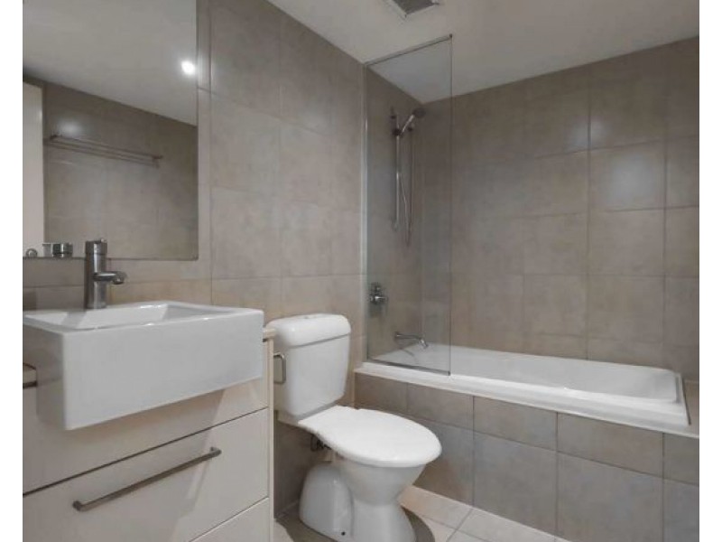 5204 12-14 Executive Dr, Burleigh Waters, Burleigh Waters QLD 4220