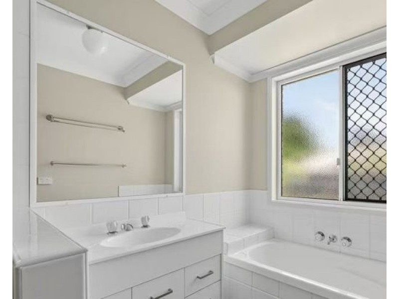 10 Bunbury Street, Murrumba Downs QLD 4503