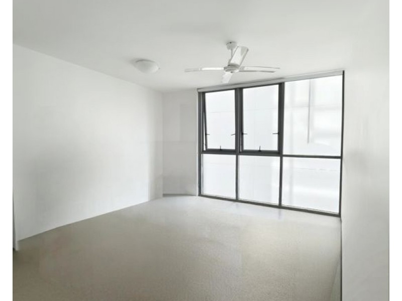 601/378 Marine Parade, Labrador QLD 4215