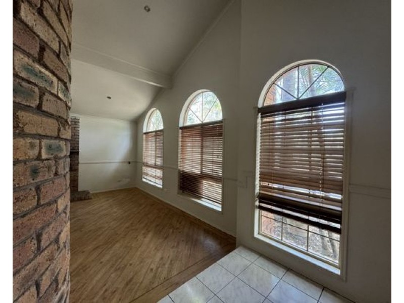 204 Rosemount Drive, Willow Vale QLD 4209