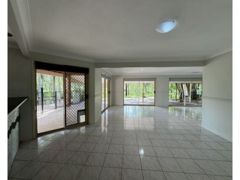 204 Rosemount Drive, Willow Vale QLD 4209