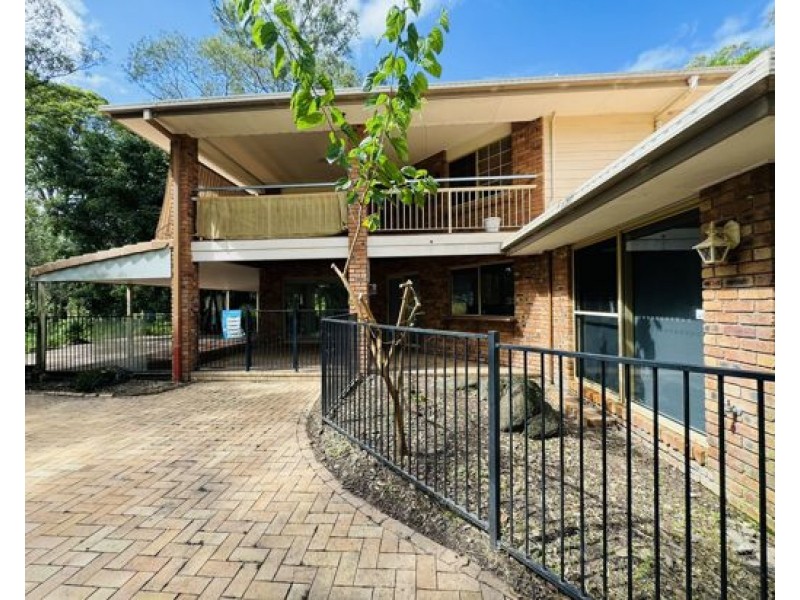 204 Rosemount Drive, Willow Vale QLD 4209