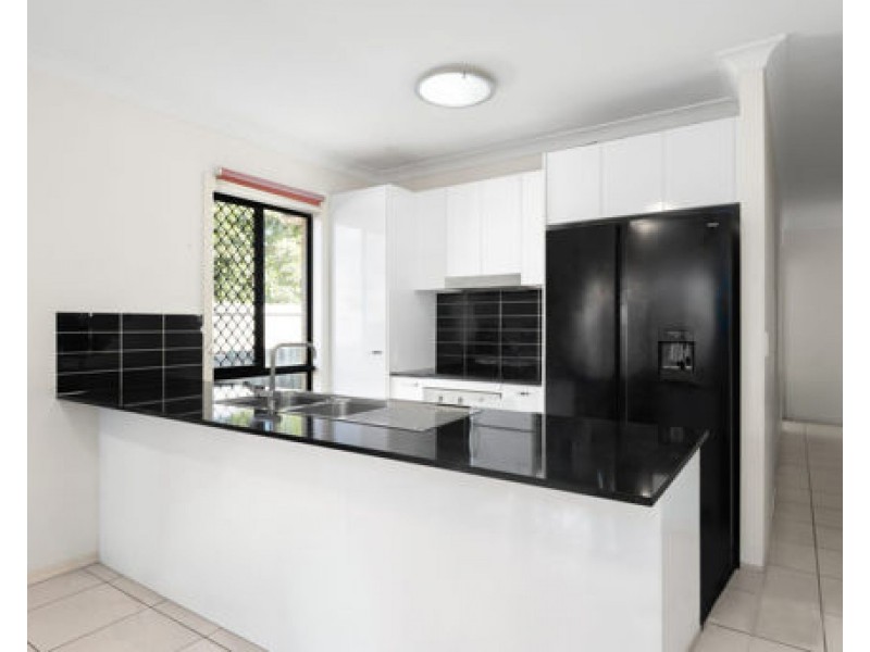 18 Riverstone Ave, Logan Reserve QLD 4133