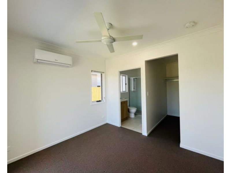 7 A-B-C Barbeth Rd, Greenbank QLD 4124