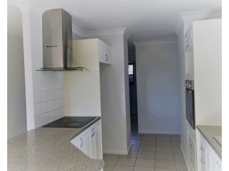 9 CAMBOOYA ST, Sunnybank Hills QLD 4109