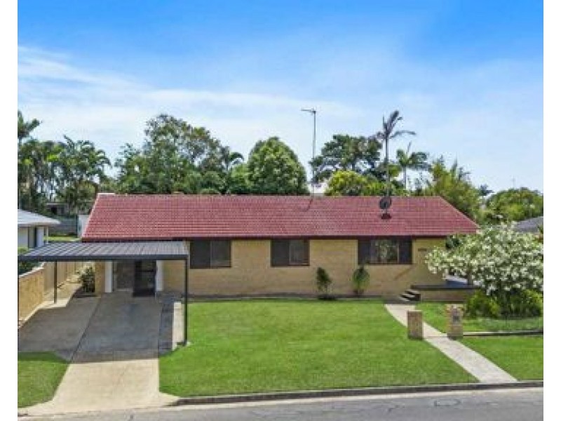 70 Collins Crescent, Benowa QLD 4217