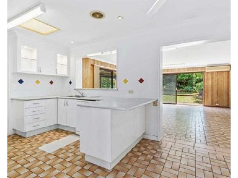 70 Collins Crescent, Benowa QLD 4217