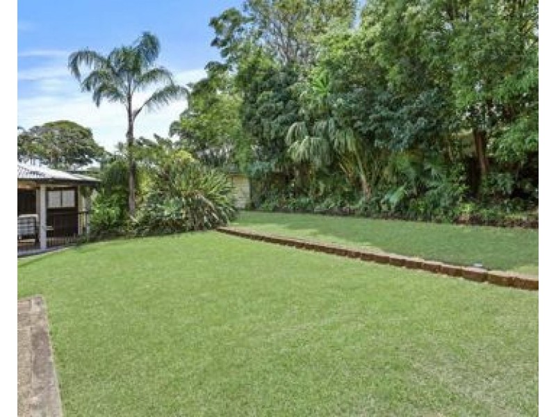 70 Collins Crescent, Benowa QLD 4217