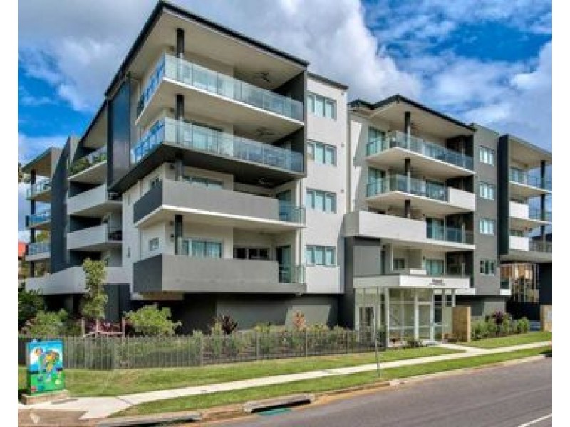 14/2 Laurence St, St Lucia QLD 4067