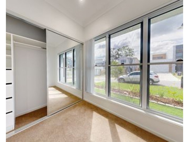 51 Samuel Street, Calamvale QLD 4116