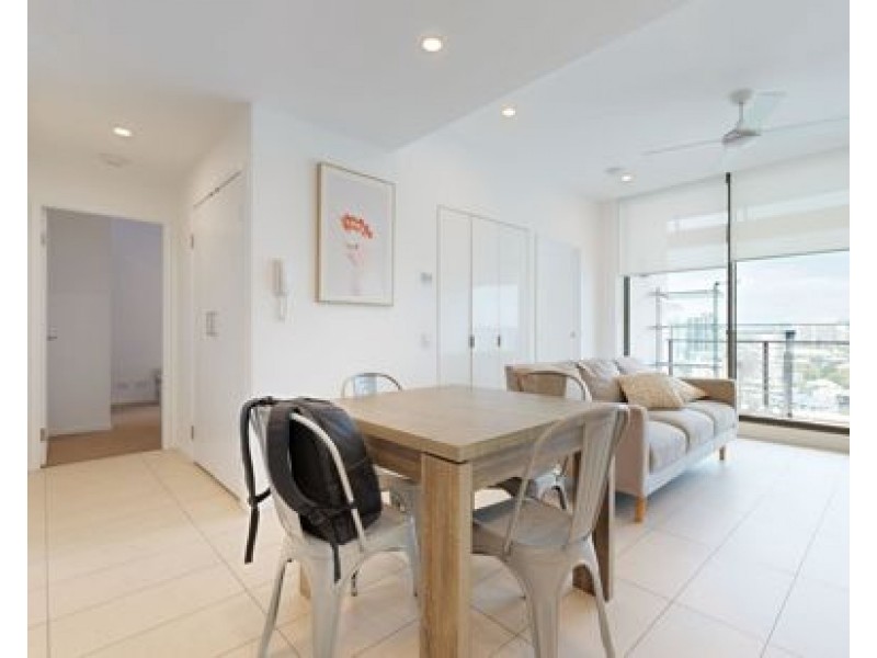 1701/1055 Ann St, Fortitude Valley QLD 4006