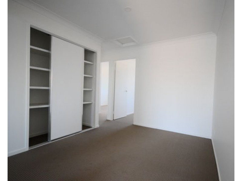 23 31 James Edward Street, Richlands QLD 4077