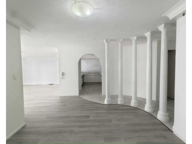 79/85 Old Burleigh Rd, Surfers Paradise QLD 4217