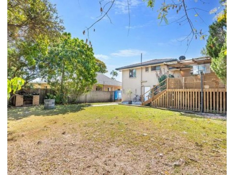 2112 Carlton Drive, Hope Island QLD 4212