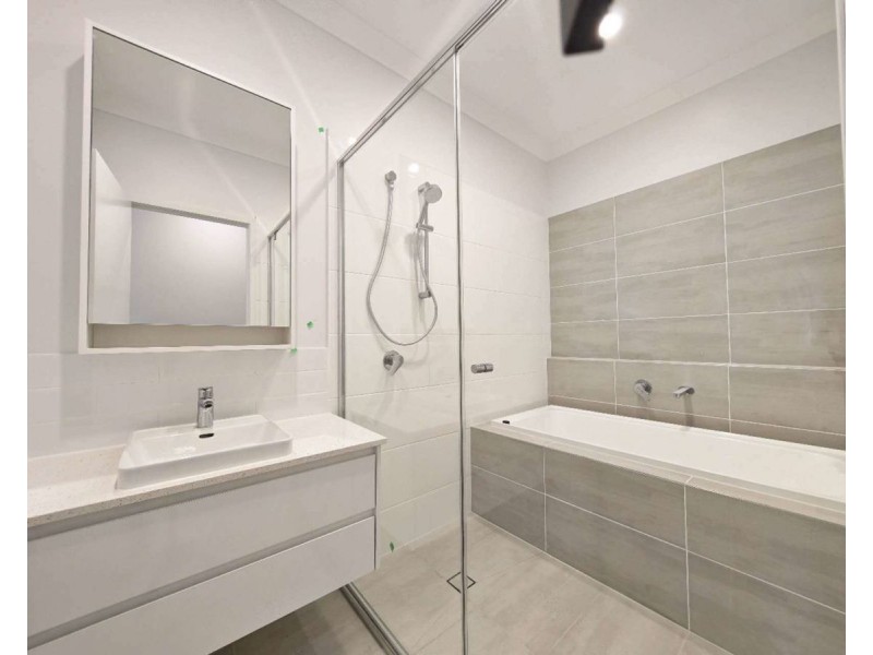 69A Blackstone Crescent, Ripley QLD 4306
