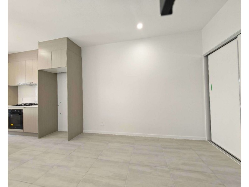 69A Blackstone Crescent, Ripley QLD 4306