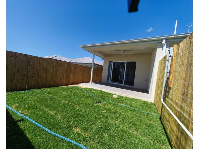 69B Blackstone Crescent, Ripley QLD 4306