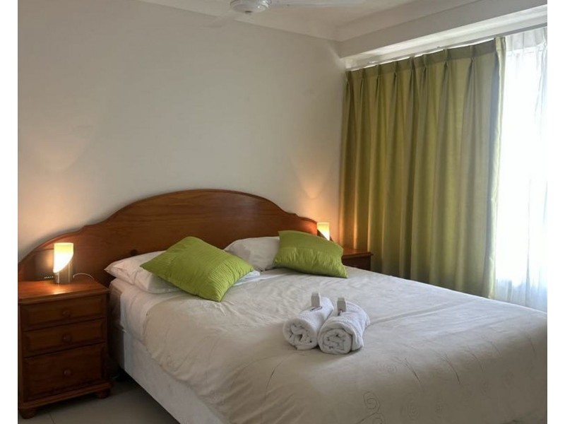 12/3 Sunset Boulevard, Surfers Paradise QLD 4217