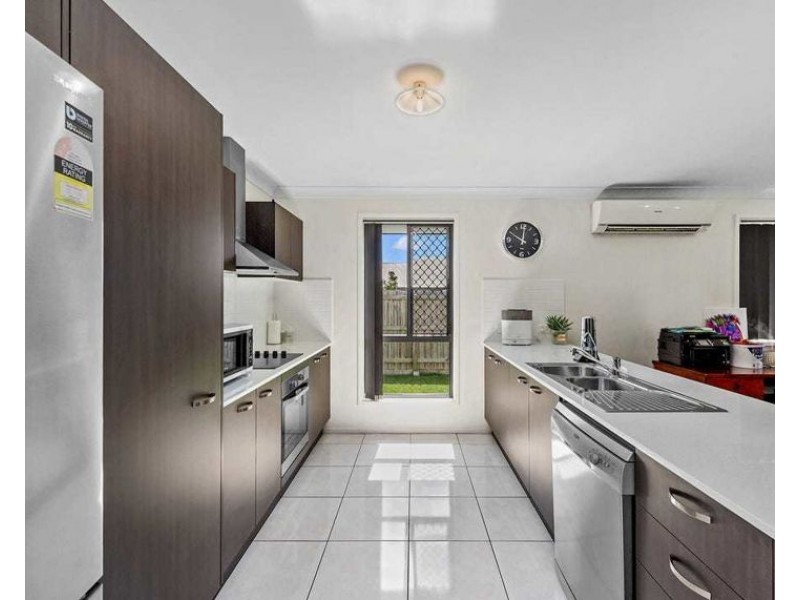 126 Campbell Dr, Mango Hill QLD 4509