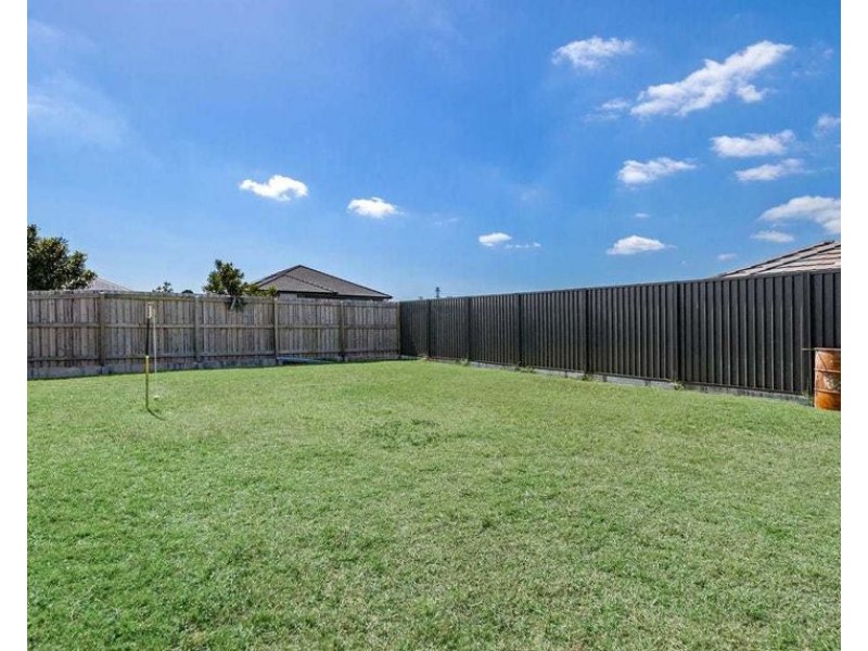 126 Campbell Dr, Mango Hill QLD 4509