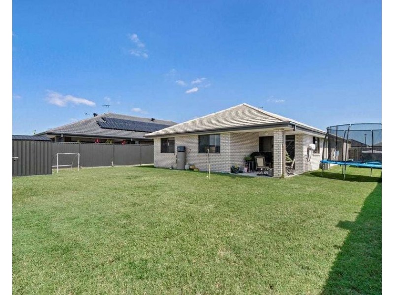 126 Campbell Dr, Mango Hill QLD 4509