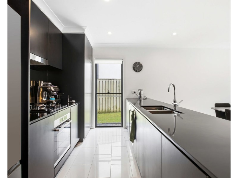 158 North Hill Drive, Robina QLD 4226