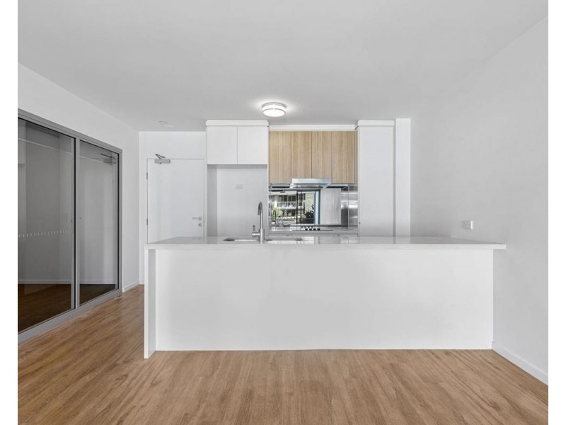 2208/65 Varsity Parade, Varsity Lakes QLD 4227