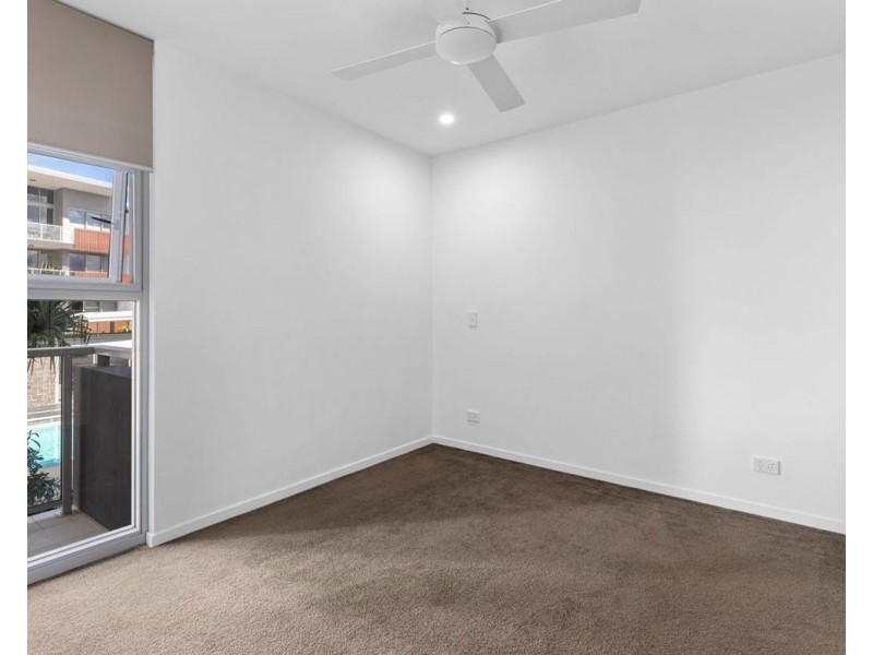 2208/65 Varsity Parade, Varsity Lakes QLD 4227