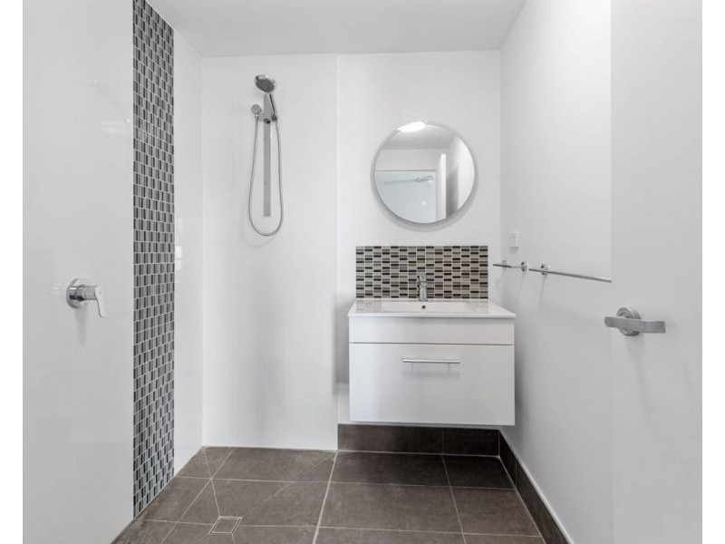 2208/65 Varsity Parade, Varsity Lakes QLD 4227