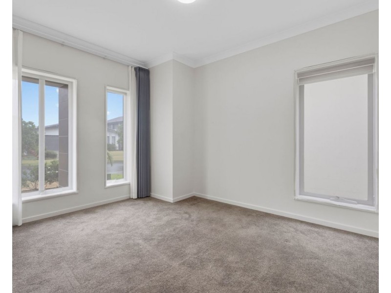 21 Olive Street, Helensvale QLD 4212