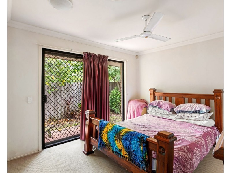 22 Holland Crescent, Wynnum West QLD 4178