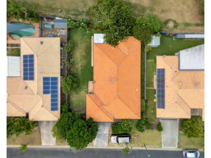 22 Holland Crescent, Wynnum West QLD 4178