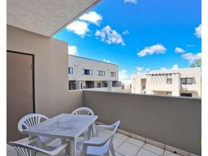 1 1848 Logan road, Upper Mount Gravatt QLD 4122