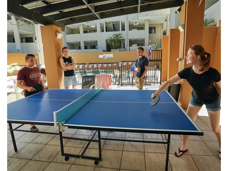 1 1848 Logan road, Upper Mount Gravatt QLD 4122