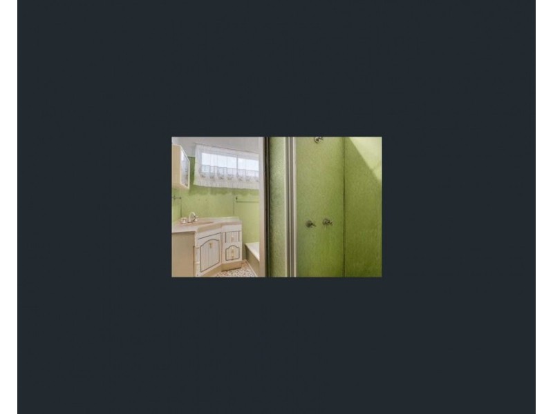 41 Law Street S, Redbank QLD 4301