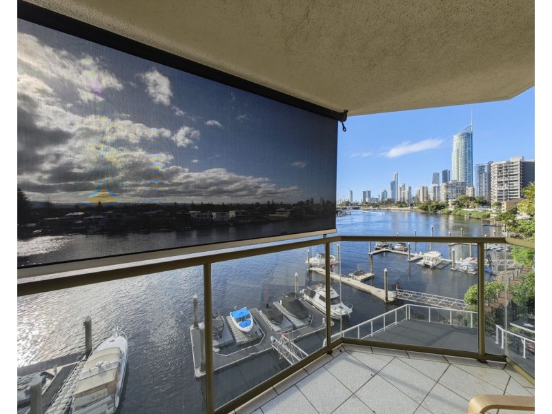 09 2890 Gold Coast Highway, Surfers Paradise QLD 4217