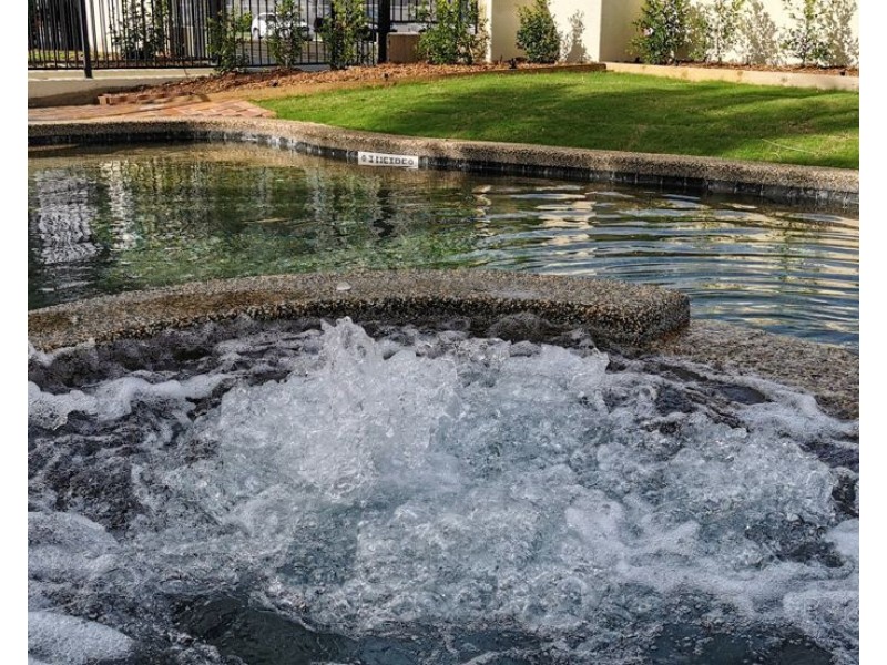 09 2890 Gold Coast Highway, Surfers Paradise QLD 4217