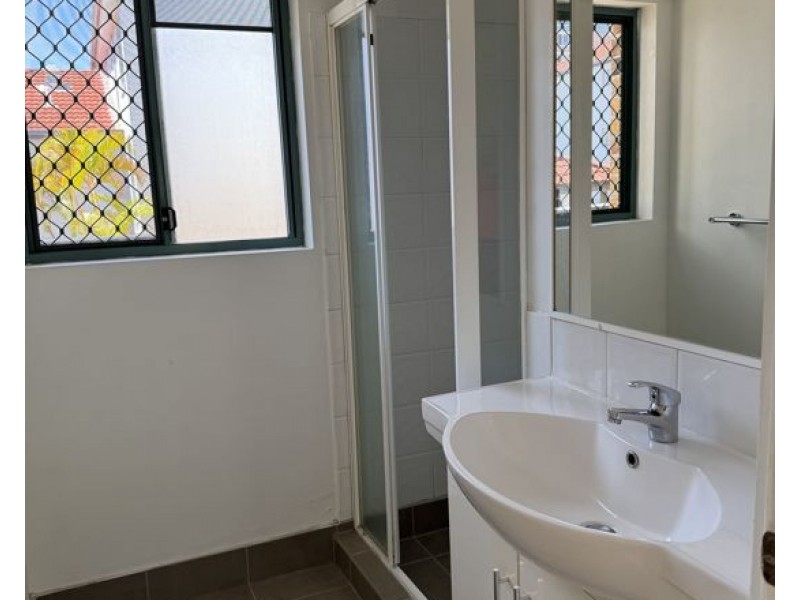 40 9 Tweed Street, Southport QLD 4215