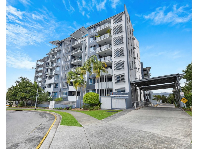 1004 & 1004A / 3 Main Street, Varsity Lakes QLD 4227