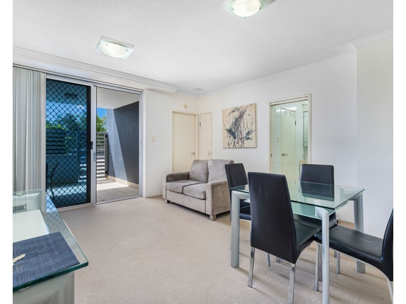 1004 & 1004A / 3 Main Street, Varsity Lakes QLD 4227