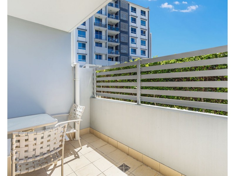 1004 & 1004A / 3 Main Street, Varsity Lakes QLD 4227