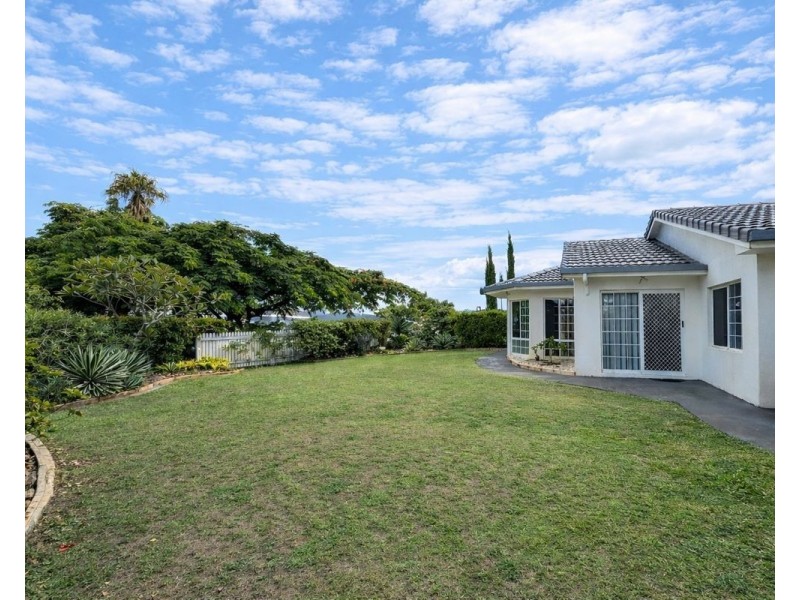 35 Port Jackson Boulevard, Clear Island Waters QLD 4226