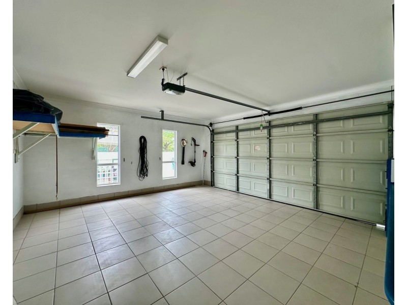 35 Port Jackson Boulevard, Clear Island Waters QLD 4226