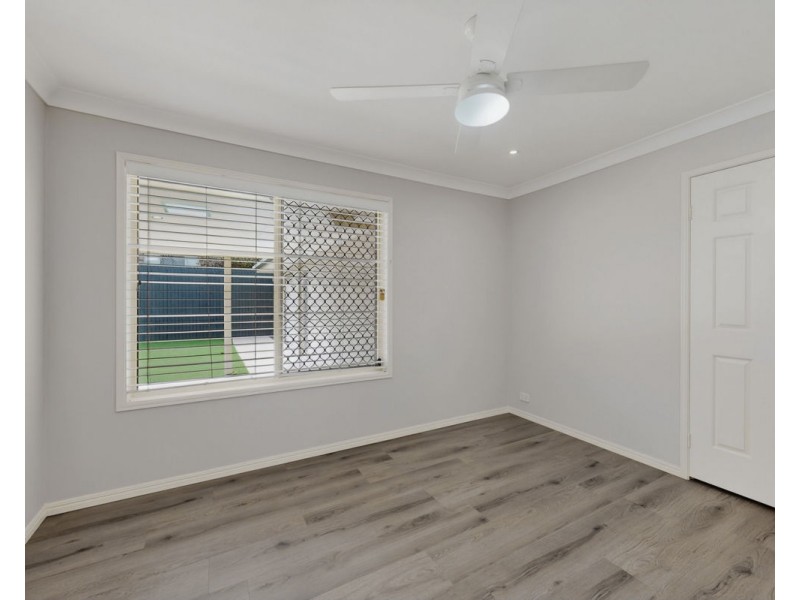 16 Hamersley Pl, Parkinson QLD 4115