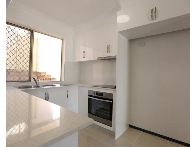 4/7 York Street, Indooroopilly QLD 4068