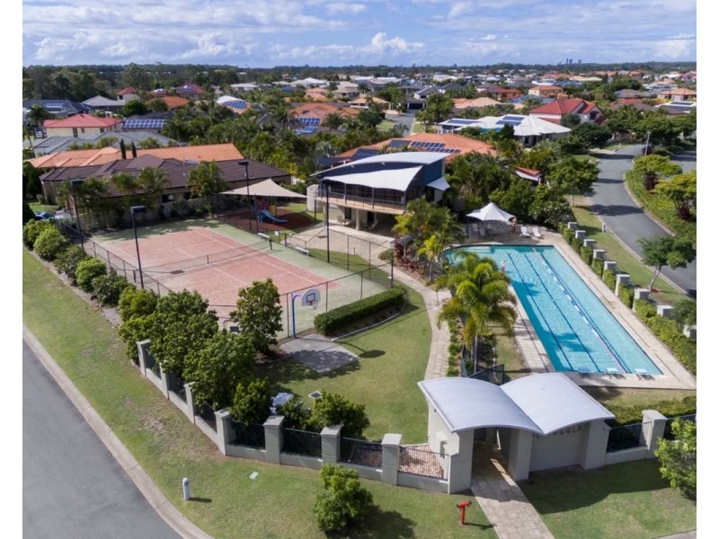 13 The Peninsula, Helensvale QLD 4212