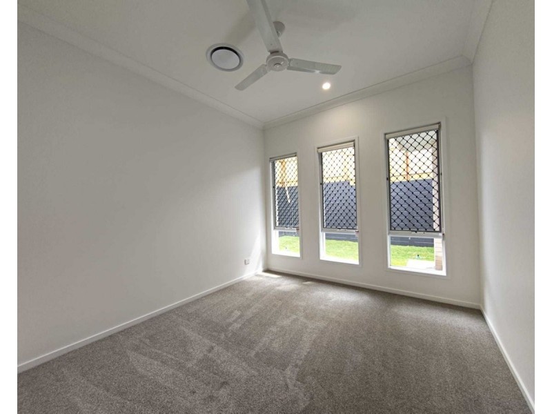 18 Kinwarton crescent, Calamvale QLD 4116